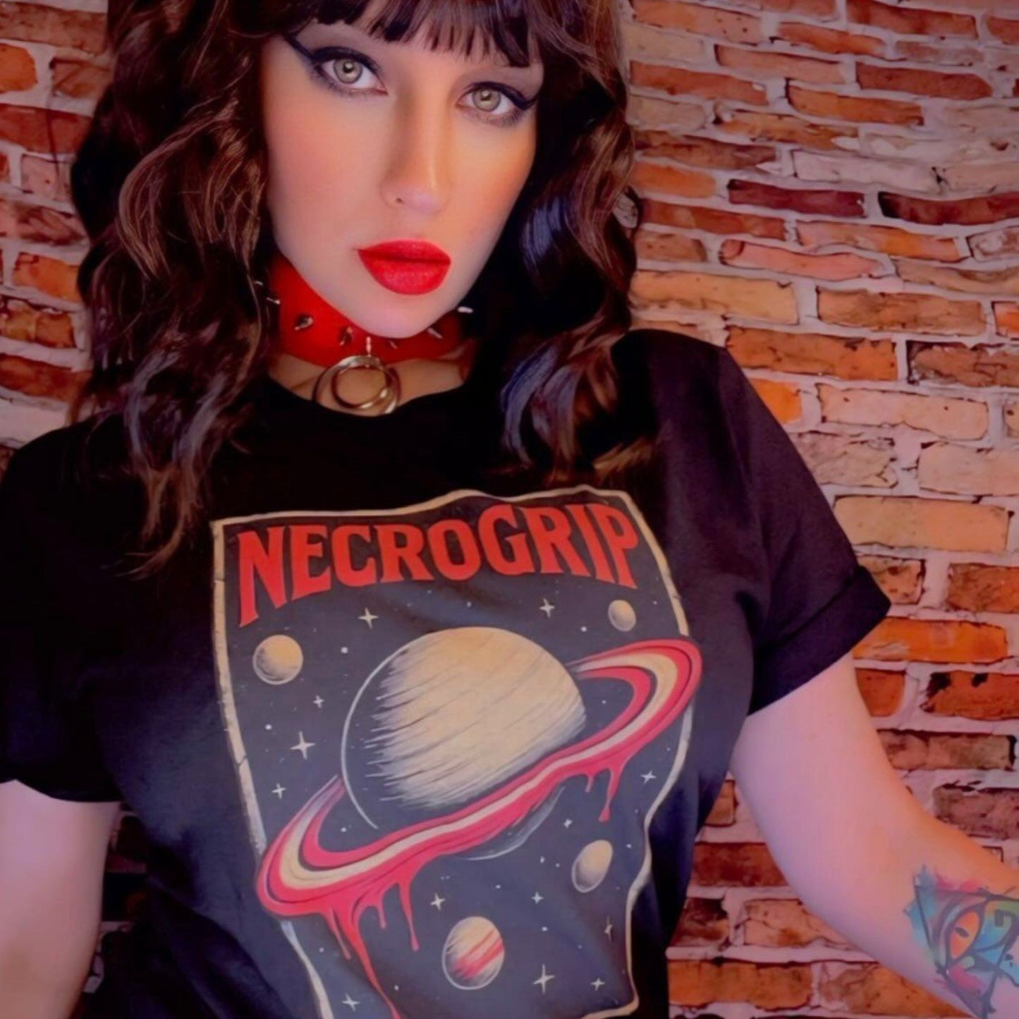 Rock & Roll Queen wearing the Blood Rings NecroGrip t-shirt.
